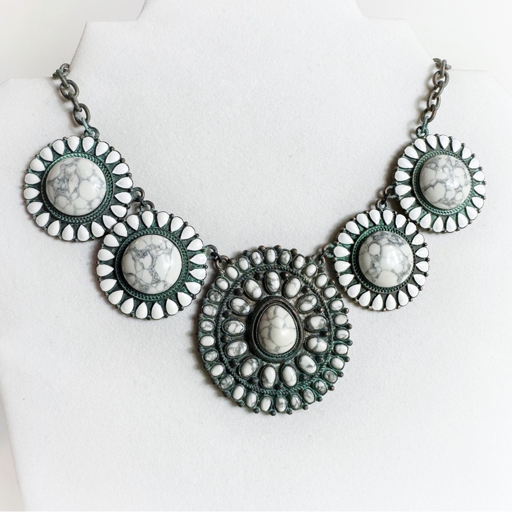 Unbranded Faux Stone Patina Bohemian Statement Necklace